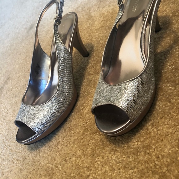 Silver and grey glitter heels - Picture 2 of 3
